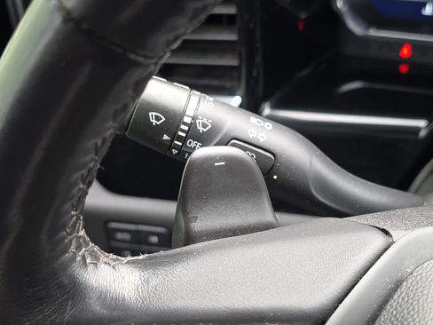 Used 2022 Chevrolet Silverado 1500 LT w/ Z71 Off-Road Package image 35