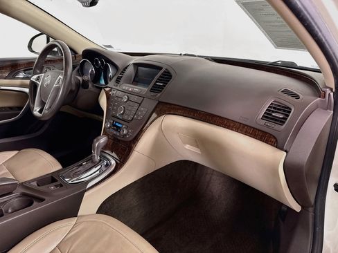 Used 2013 Buick Regal Premium FWD image 25