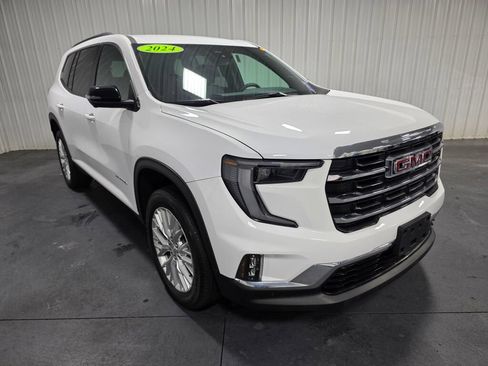 Used 2024 GMC Acadia Elevation FWD image 2