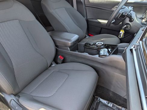 Certified 2023 Kia Sportage LX AWD/4WD image 23