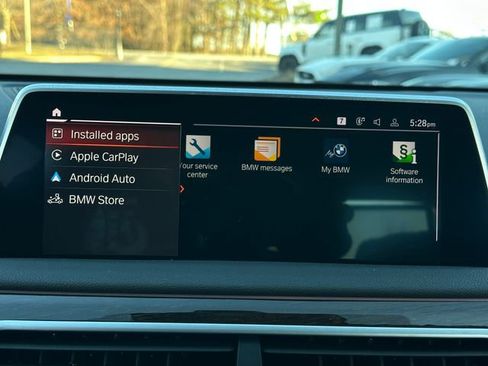 Used 2020 BMW 740i w/ Premium Package image 31