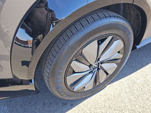 Used 2025 Nissan Ariya FWD image 15