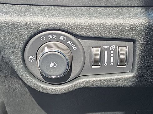 New 2026 Chrysler Pacifica Limited w/ S Appearance Package image 31