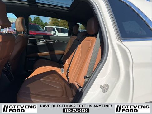 Used 2021 Lincoln Nautilus Reserve image 31