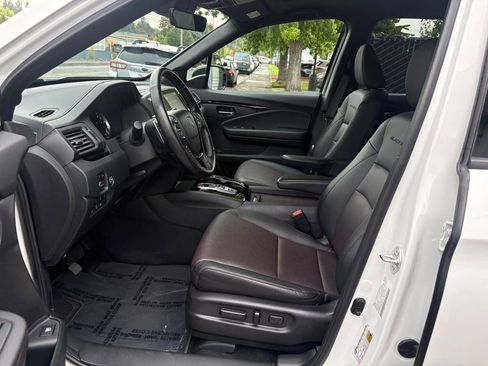 Used 2023 Honda Ridgeline Black Edition image 15