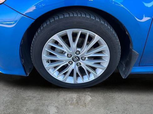 Used 2019 Toyota Camry XLE FWD image 29