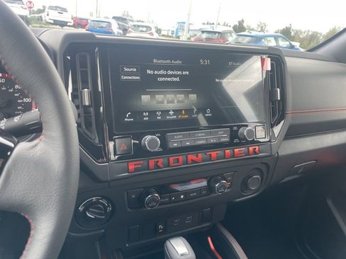 New 2025 Nissan Frontier PRO-4X image 19