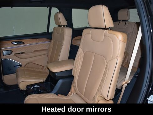 Used 2023 Jeep Grand Cherokee L Summit AWD/4WD image 30