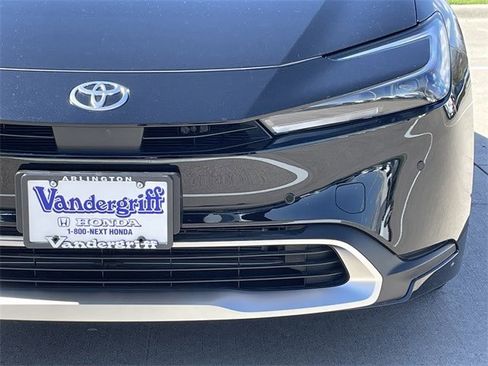 Used 2026 Toyota Prius Plug-In Hybrid image 7