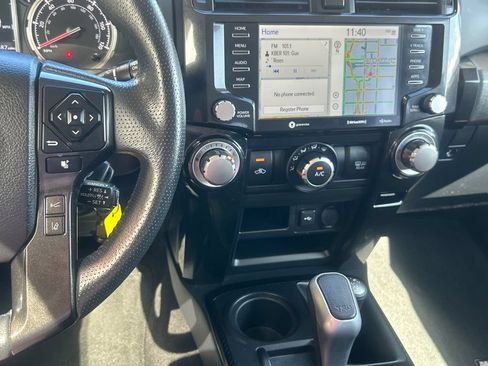 Certified 2020 Toyota 4Runner TRD Off-Road AWD/4WD image 20