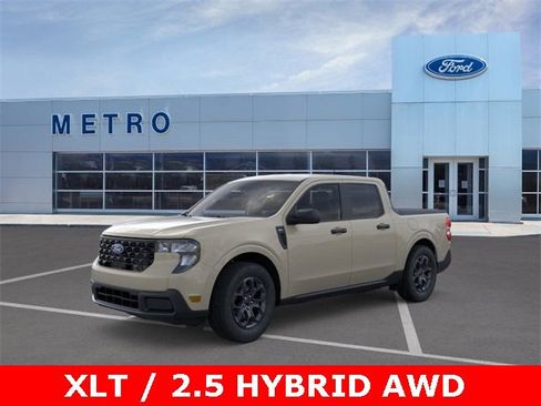 New 2025 Ford Maverick XLT w/ Equipment Group 301A image 2