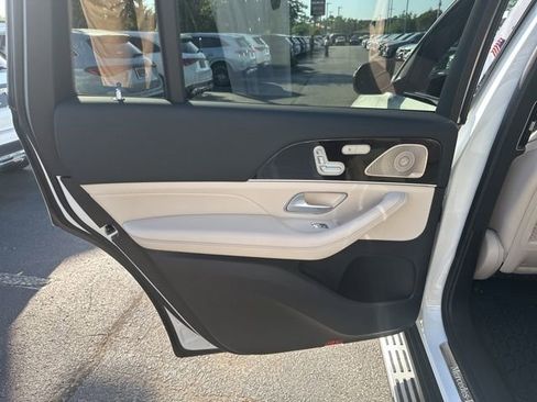 New 2026 Mercedes-Benz GLS 450 4MATIC image 28