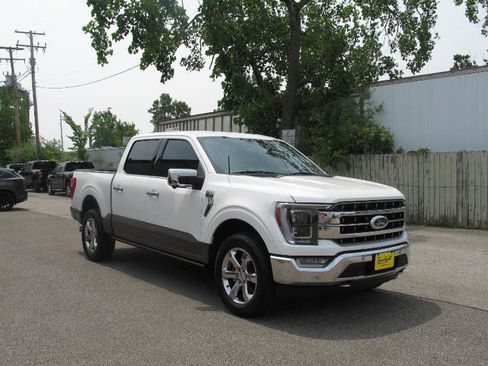 Used 2022 Ford F150 Lariat w/ Equipment Group 502A High AWD/4WD image 4