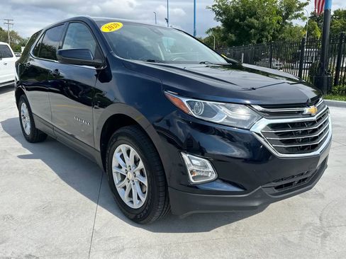 Used 2020 Chevrolet Equinox LT image 3