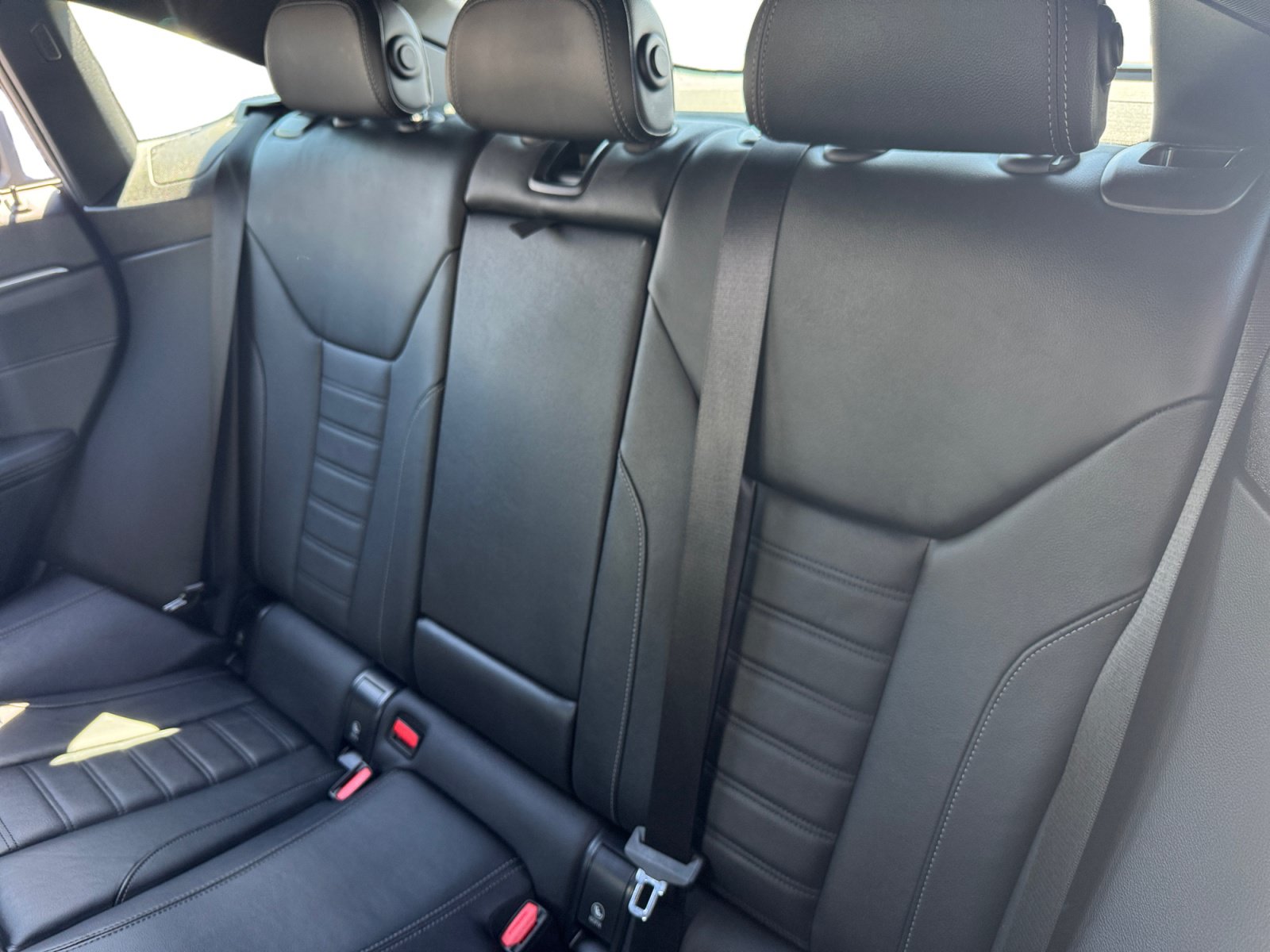 Used 2023 BMW i4 eDrive35 RWD image 13