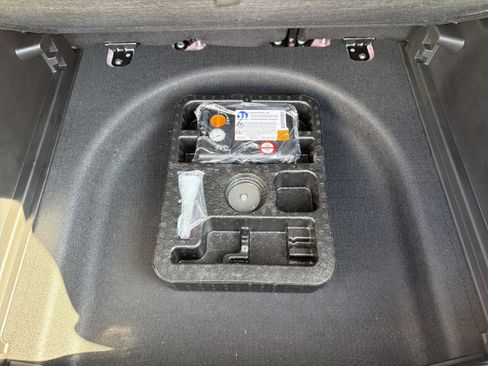 New 2026 Jeep Compass Latitude image 28