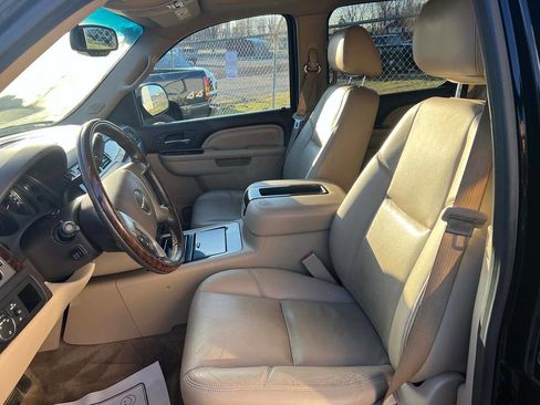 Used 2013 GMC Yukon Denali image 7