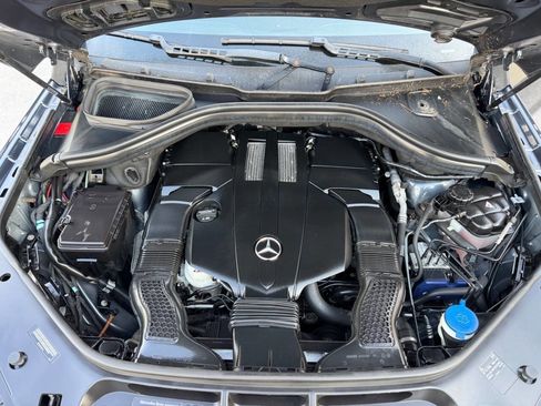 Used 2015 Mercedes-Benz GL 450 4MATIC image 10