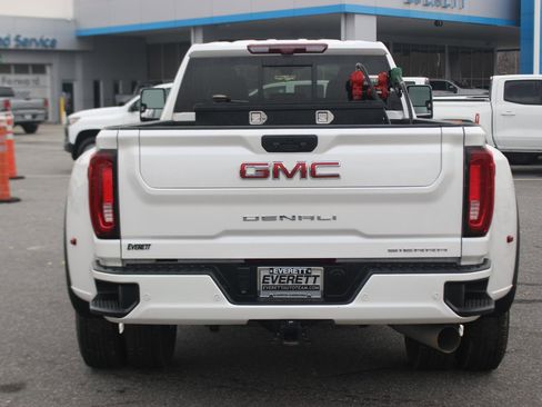 Used 2023 GMC Sierra 3500 Denali w/ Denali Ultimate Package image 6