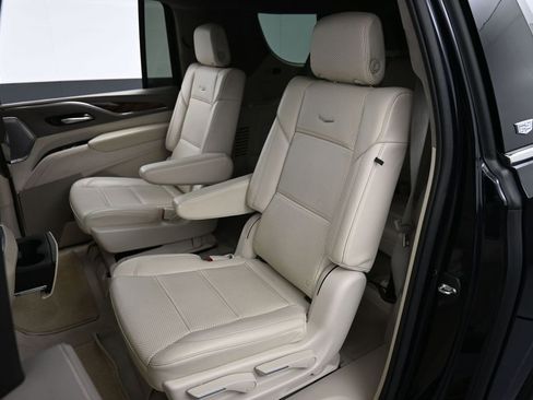 Used 2023 Cadillac Escalade ESV Premium Luxury Platinum w/ LPO, Radiant Package AWD/4WD image 25
