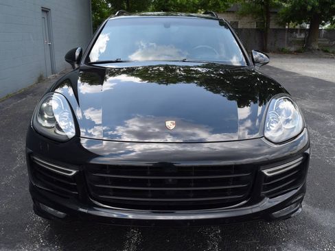 Used 2017 Porsche Cayenne GTS AWD/4WD image 12