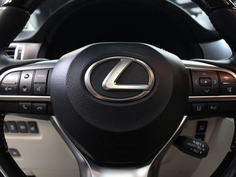 Used 2022 Lexus GX 460 Premium w/ Accessory Package AWD/4WD image 47