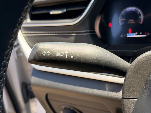 Used 2023 Jeep Grand Cherokee Altitude AWD/4WD image 14