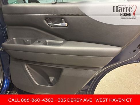 Certified 2023 Nissan Pathfinder SL image 34