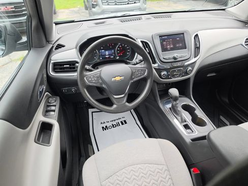 Certified 2023 Chevrolet Equinox LS w/ LS Convenience Package FWD image 7