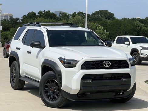 Used 2025 Toyota 4Runner TRD Off-Road Premium w/ Tow Technology Package AWD/4WD image 2