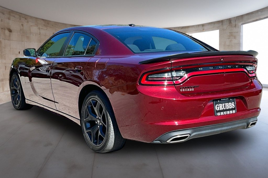 Used 2020 Dodge Charger SXT w/ Blacktop Package RWD image 14