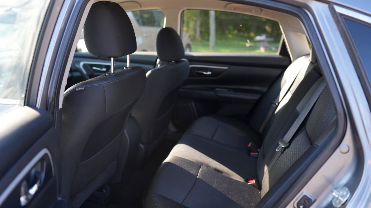 Used 2017 Nissan Altima 2.5 SR w/ Midnight Edition Package FWD image 22