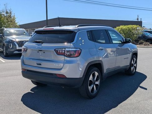 Used 2019 Jeep Compass Latitude w/ Popular Equipment Group image 5