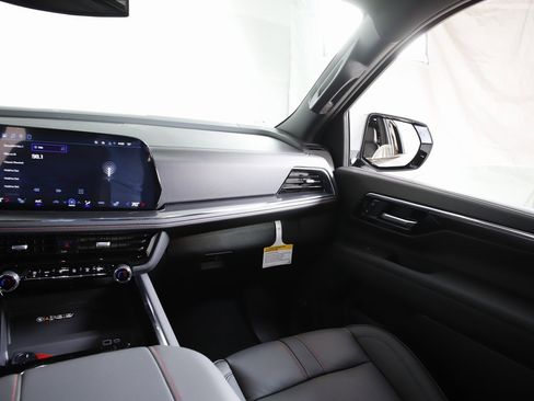 New 2026 Chevrolet Suburban RST w/ RST Capability Package image 21