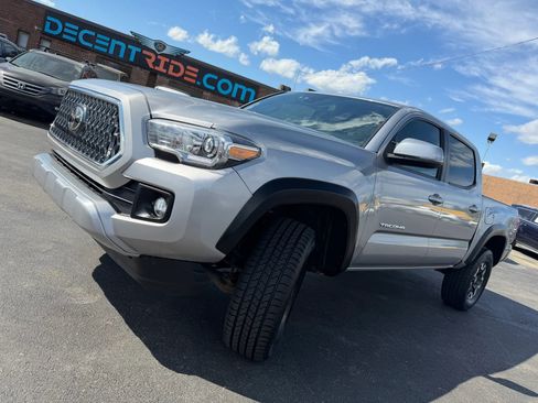 Used 2019 Toyota Tacoma TRD Off-Road image 49