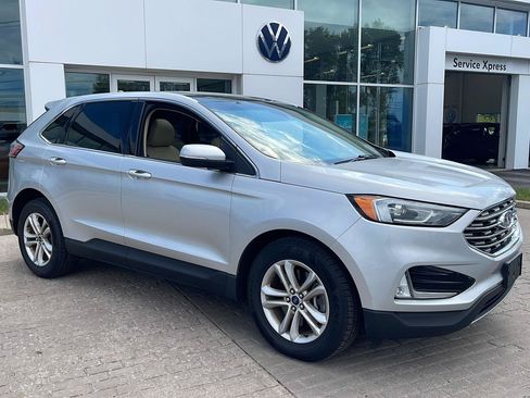Used 2019 Ford Edge SEL w/ Equipment Group 201A AWD/4WD image 2