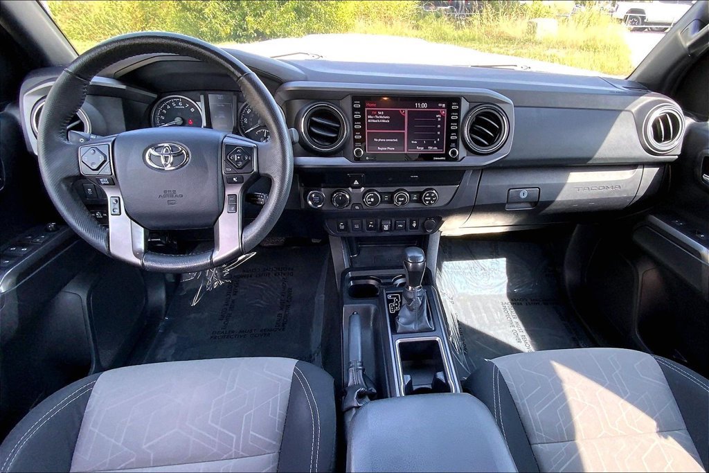 Used 2020 Toyota Tacoma TRD Sport w/ Exterior Package AWD/4WD image 13