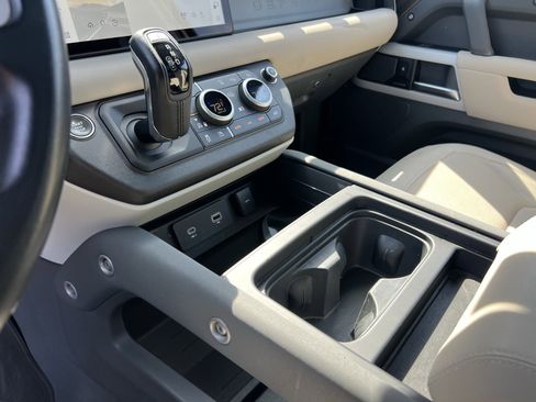 Certified 2023 Land Rover Defender 90 S image 27