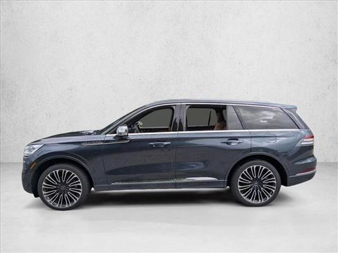 Used 2022 Lincoln Aviator Black Label w/ Dynamic Handling Package AWD/4WD image 8