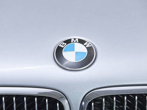 Used 2005 BMW M3 Convertible RWD image 42