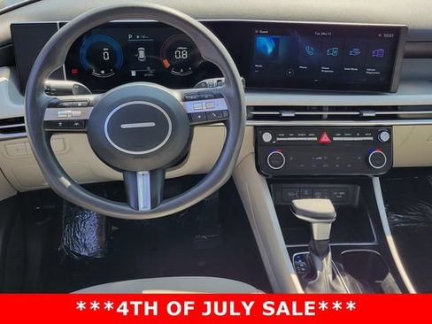 Used 2025 Hyundai Tucson SEL FWD image 6