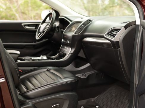 Used 2019 Ford Edge SEL w/ Equipment Group 201A image 31