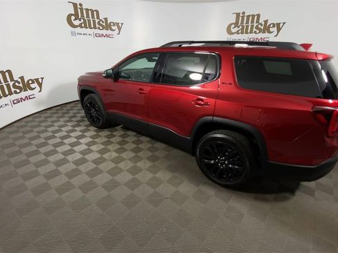 Certified 2023 GMC Acadia SLE w/ Driver Convenience Package image 6