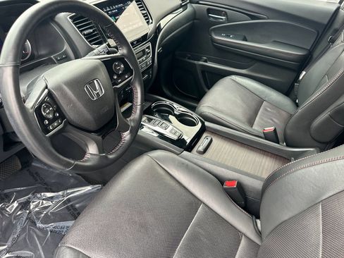 Certified 2022 Honda Pilot Black Edition image 4