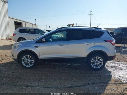 Used 2018 Ford Escape SE AWD/4WD image 14
