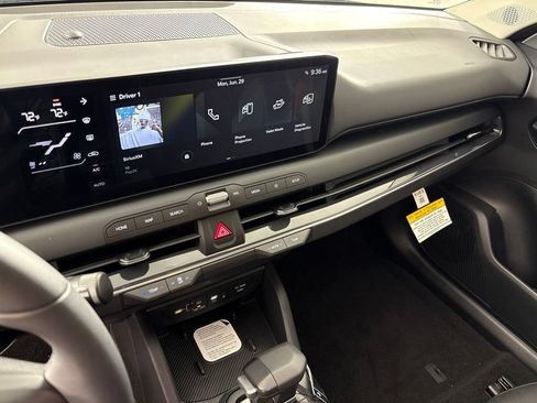 New 2026 Kia K4 EX FWD image 32