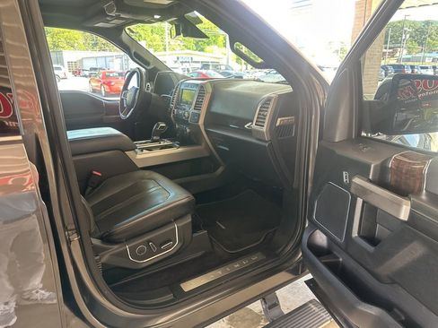 Used 2015 Ford F150 Platinum w/ Equipment Group 701A Luxury AWD/4WD image 14