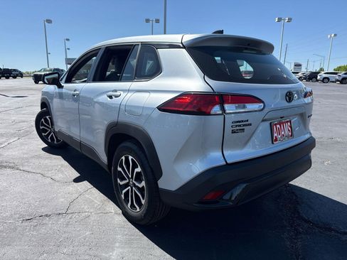 Used 2025 Toyota Corolla Cross AWD Hybrid image 5