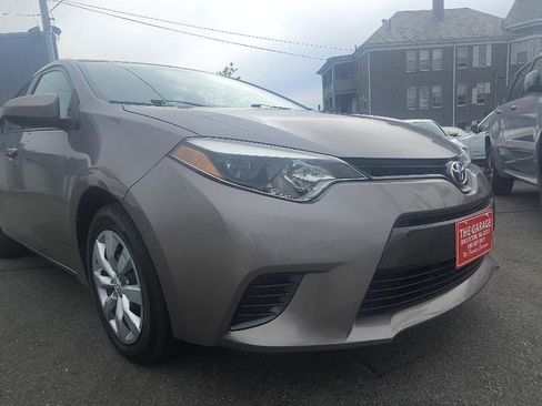 Used 2015 Toyota Corolla LE FWD image 8