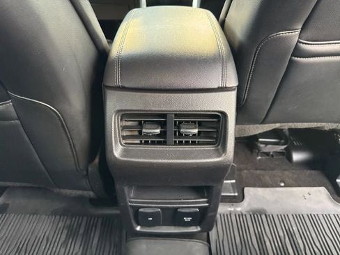 Used 2019 Ford Edge SEL w/ Equipment Group 201A AWD/4WD image 25